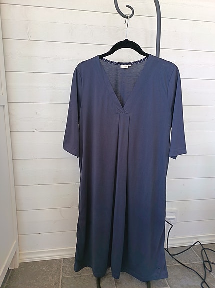 Cream Modala Jersey Dress koko S rento arkimekko siniharmaa sivutaskut