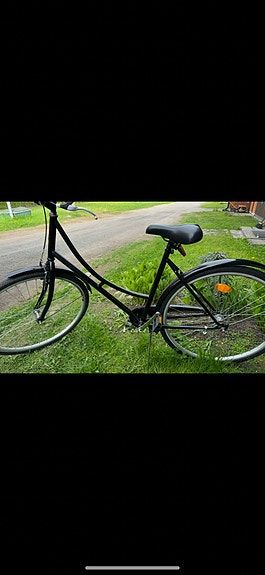 naisten polkupyörä 28"