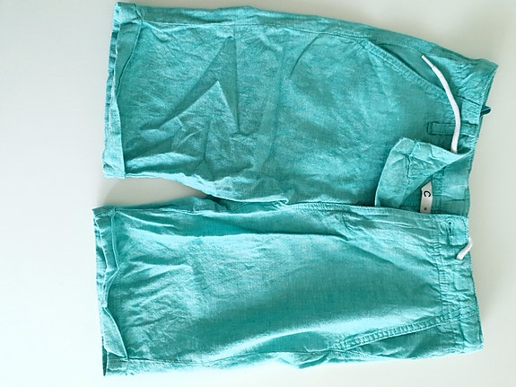 Poikien shortsit, koko 152