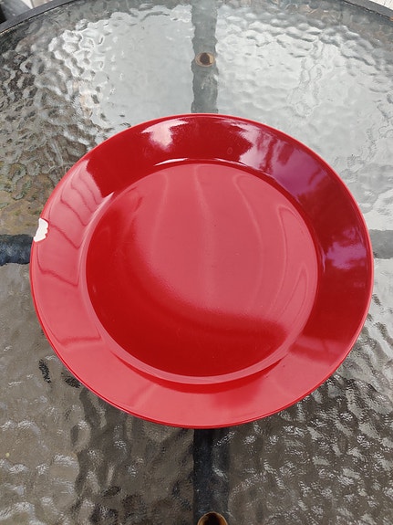 A: Iittala teema punainen lautanen