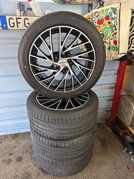 R18 Audi, Mercedes, WV. GMP R18 + Falken Azenis 245/45 R18 rengaspaketti