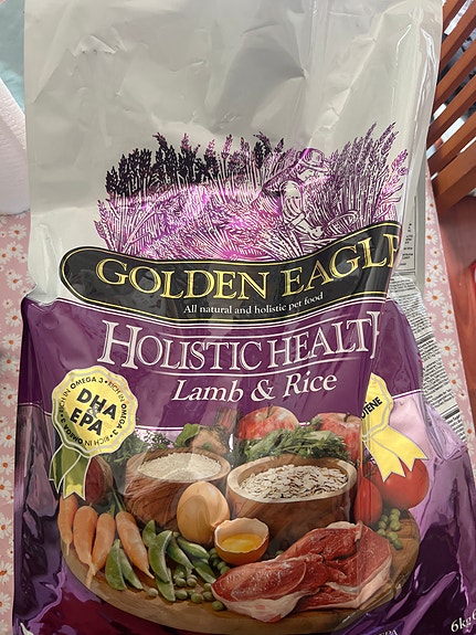 Uusi koiranruokasäkki Golden Eagle holistic Health lamb and rice