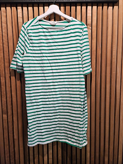 Imetys-/äitiysmekko M