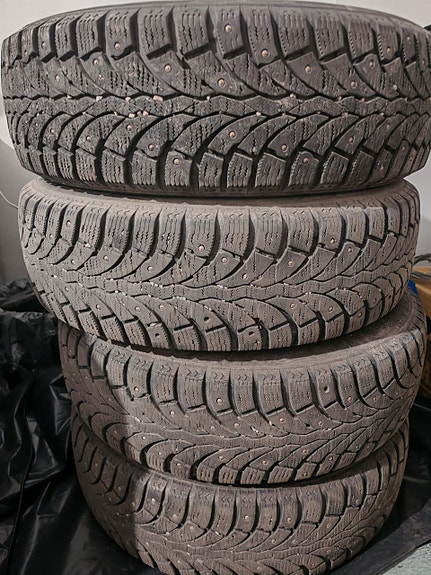 Nissan Micra Winter Tires/Nissan Micran talvirenkaat