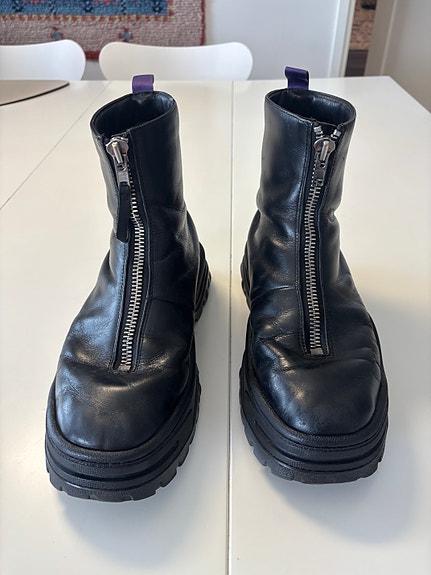 Eytys raven boots koko 44 musta