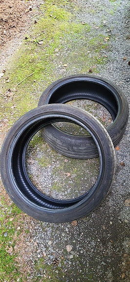 2kpl 225/40R19 Goodyear Eagle F1 DOT 25
