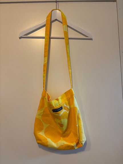 Marimekko kangaslaukku, keltainen Unikko
