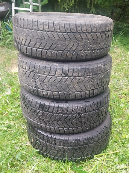 Kitkarenkaat Pirelli Scorpio