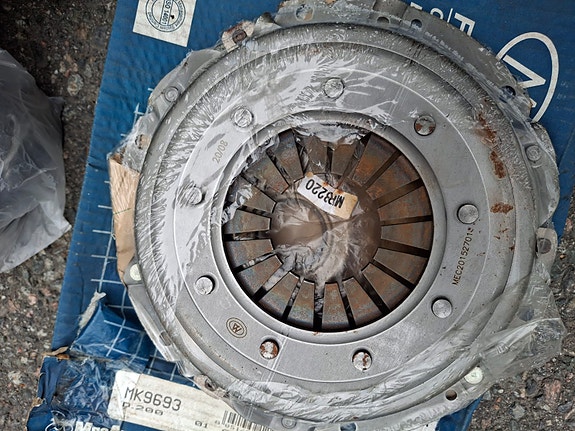 Nissan Almera kytkinsarja MecArm MK9693
