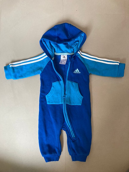 Adidas haalari 62