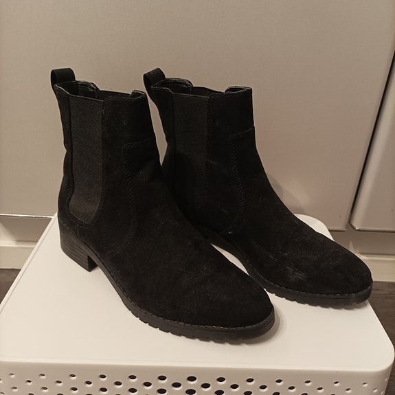 Mustat nilkkurit, koko 36