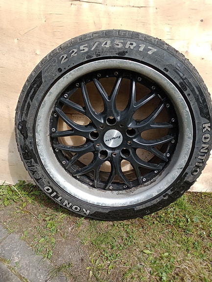renkaat vanteineen 17"