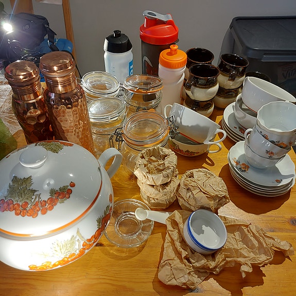 Arabia, Aarikka, Iittala, Lubiana, Riihimäen savi + Trivial pursuit ym. ym.