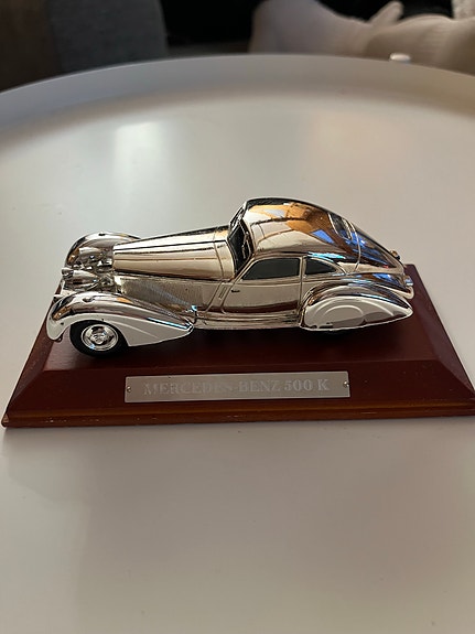 Mercedes-Benz 500 K keräilyfiguuri