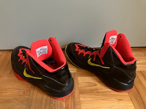 Product image 8 of 9