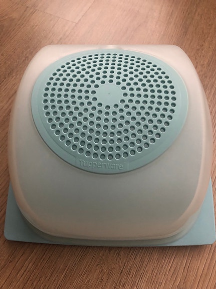 Tupperware juustokupu