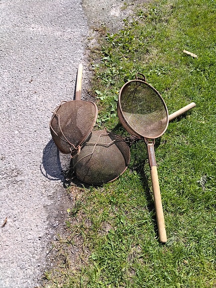 3 isoja siivilöitä