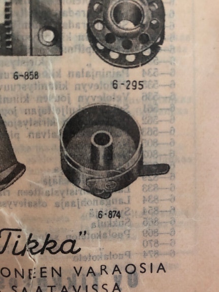 Ostetaan tikka - ompelukoneen puolakotelo