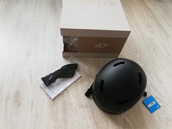 Uusi Giro Dime lasten pyöräilykypärä XS (47-51cm)