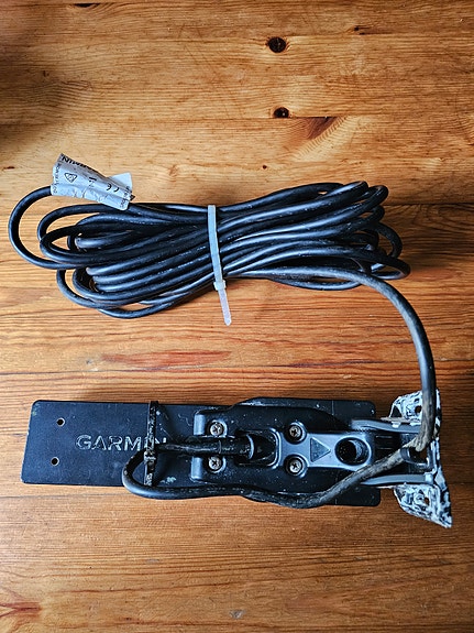 Garmin GT40-TM kaikuanturi