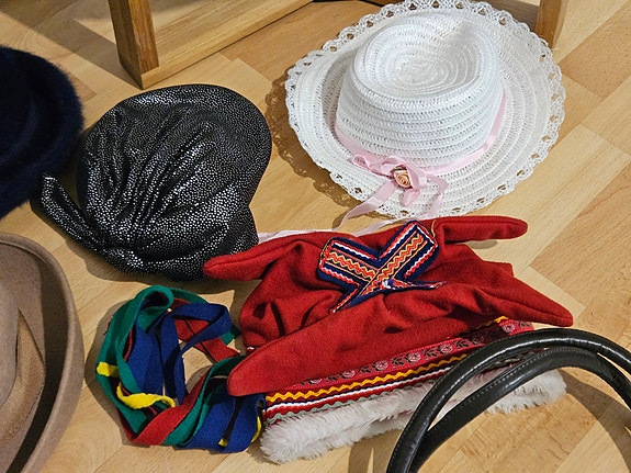 Product image 2 of 7