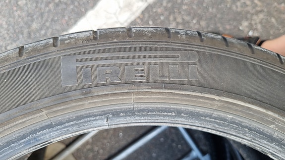 Kesärenkaat 235/40/18 Pirelli, 2 kpl