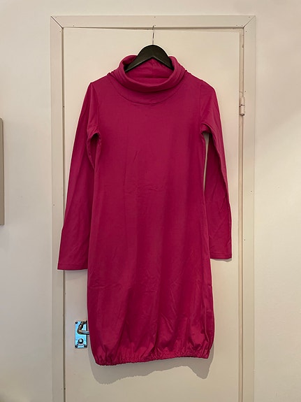 Pinkki mekko S-M
