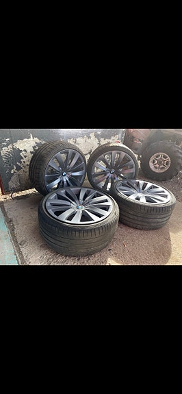 BMW 20” OEM vanteet!