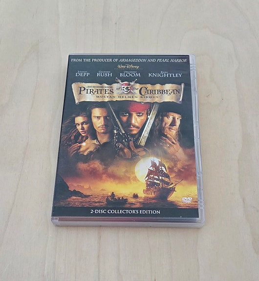 Pirates of the Caribbean: Mustan helmen kirous Collector's Edition