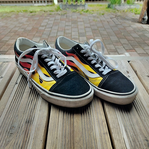 Vans old school tennarit liekkikuviolla