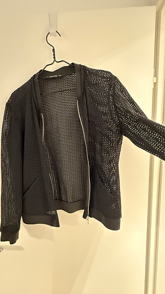 Zara Basic naisten verkkotakki M musta