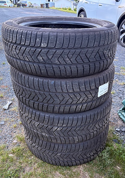 Pirelli Scorpion Winter 235/55 & 255/55R19
