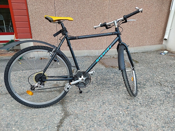 Laadukas japanilainen Nishiki poikien/miesten pyörä