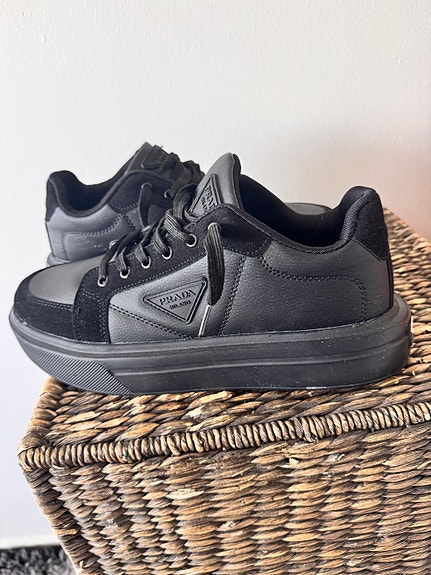 Prada kengät