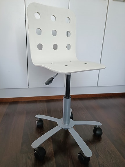 Lasten työtuoli