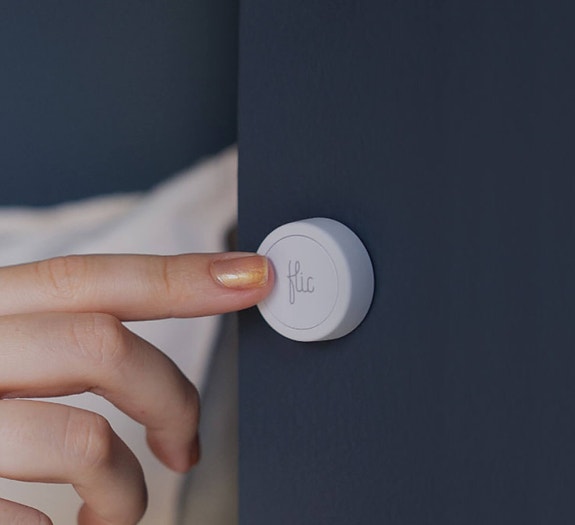 Flic Hub LR + 2 Flic-älynappia! Tee kodista aidosti helppo älykoti