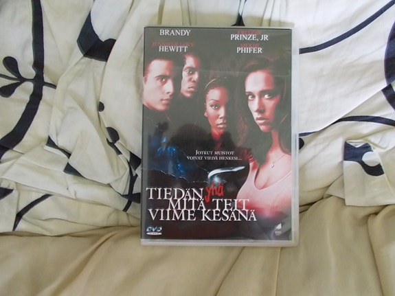 Tiedän yhä mitä teit viime kesänä DVD elokuva