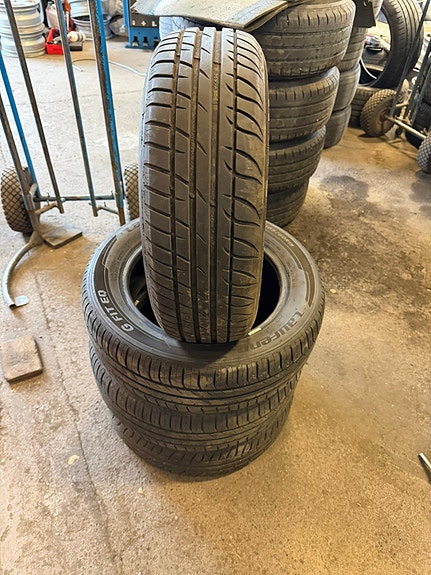 185/60R15 Kesärenkaat