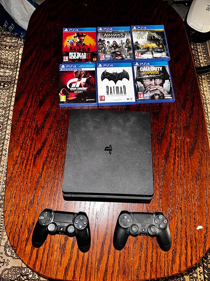 Sony PlayStation 4 konsoli