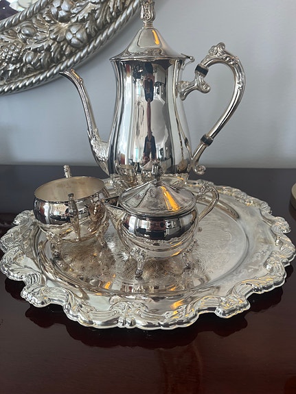 International Silver Company Coffee/Tea Set with Tray – Never Used, Original Box