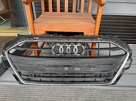 Audi A4 B9 2020 etusäleikkö / maski