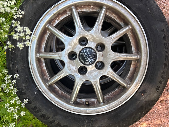 Volvo s60 2002 renkaat vanteilla (3kpl ehjää)