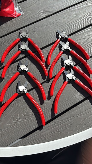 Uudet Knipex sivuleikkurit