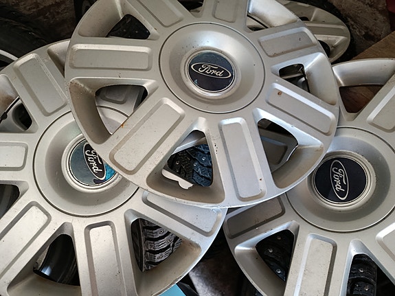 Pölykapselit Ford