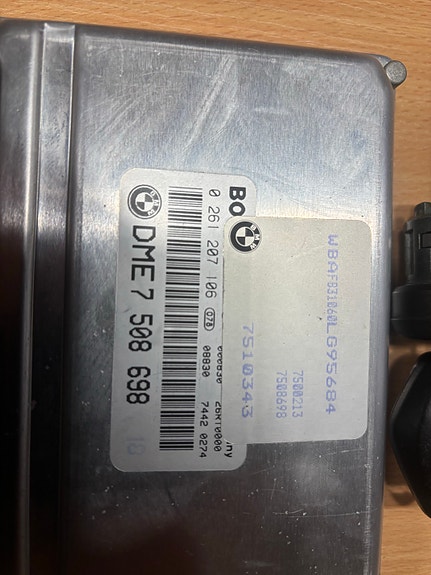 BMW X5 4.4 ecu/moottorinohjainyksikkö