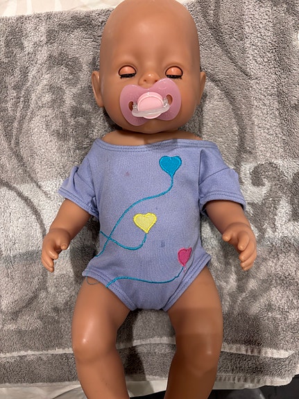 Baby Born nukke vaatteilla
