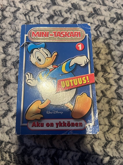 Aku Ankka Mini-taskari 1 Aku on ykkönen sarjakuva
