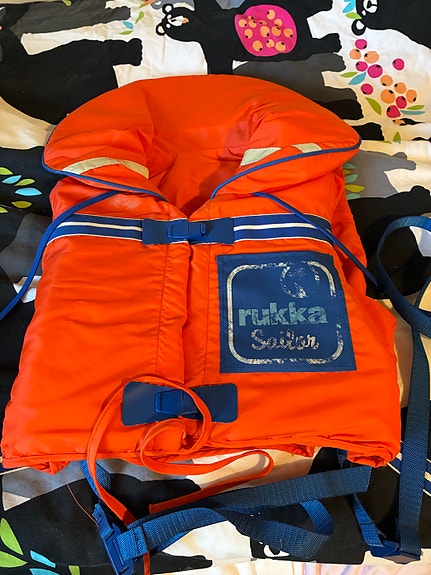 Rukka pelastusliivi. 20-30kg veneilyliivi