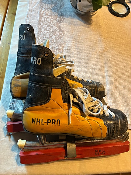 Miesten luistimet NHL canada 11 1/3 koko
