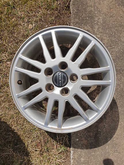 Siistit volvon 15"